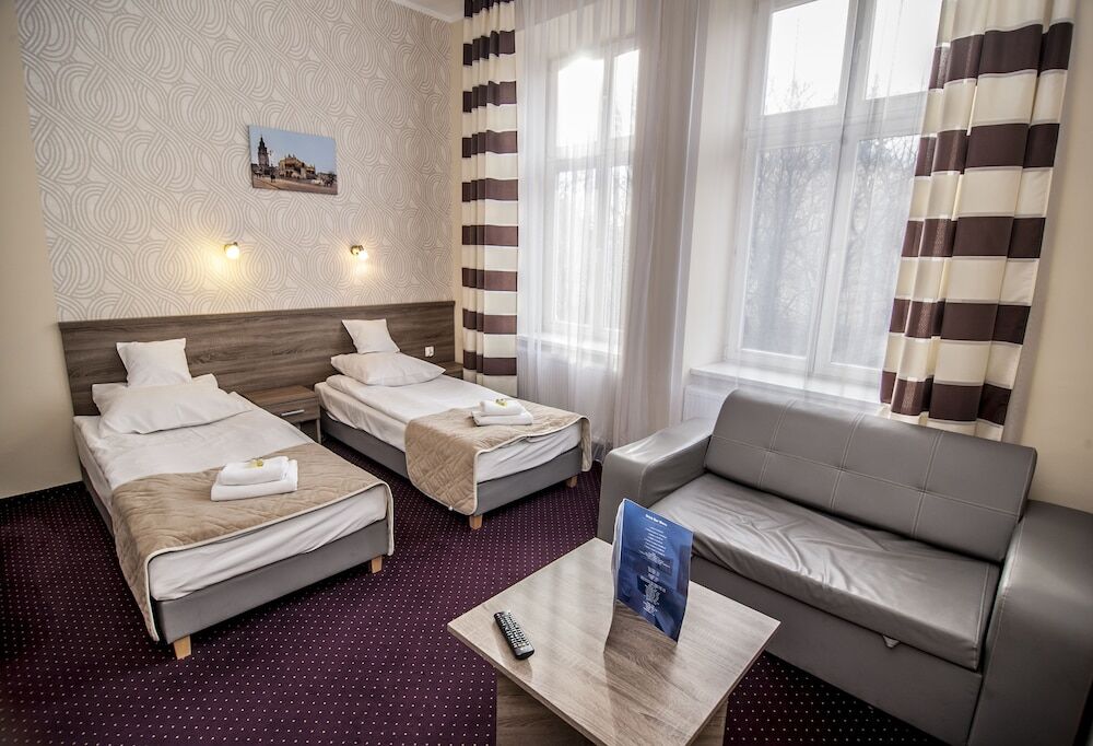 Old Town Luxe Retreat - King Bed - Steps To Main Square Apartment คราคูฟ ภายนอก รูปภาพ