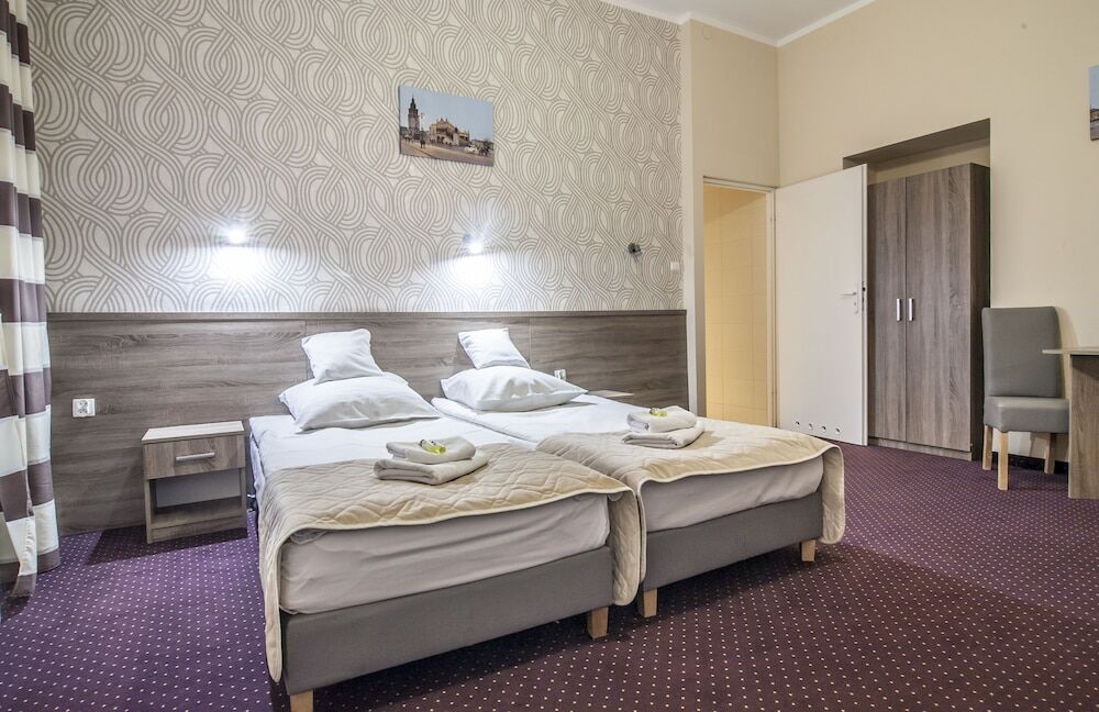 Old Town Luxe Retreat - King Bed - Steps To Main Square Apartment คราคูฟ ภายนอก รูปภาพ